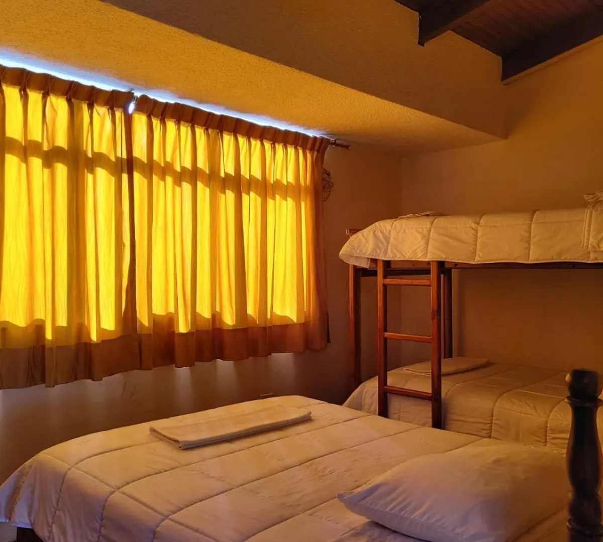 Casa Colon Quito Bed & Breakfast Hostel