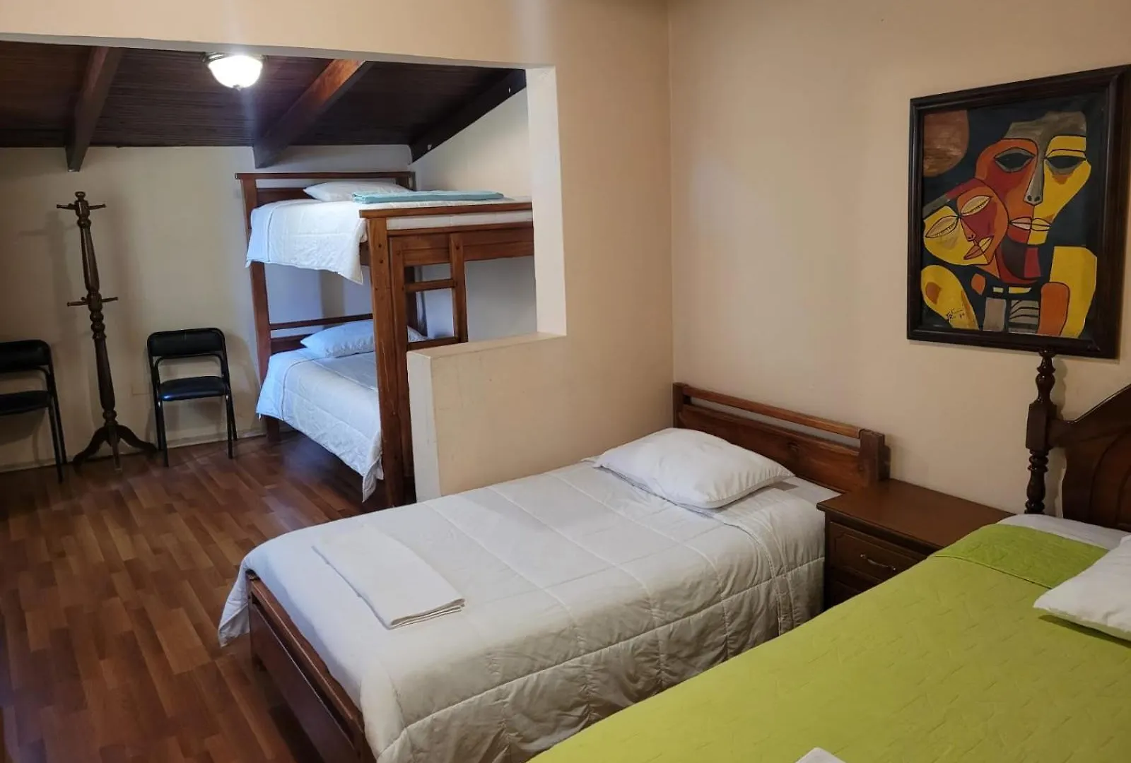 Casa Colon Quito Bed & Breakfast Hostel