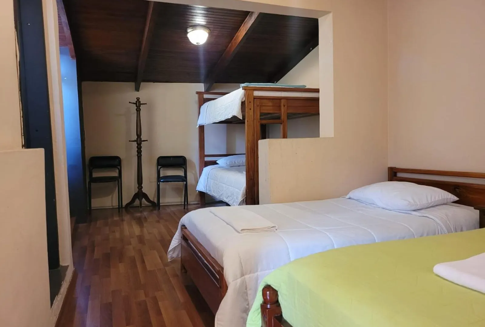 Casa Colon Quito Bed & Breakfast Hostel