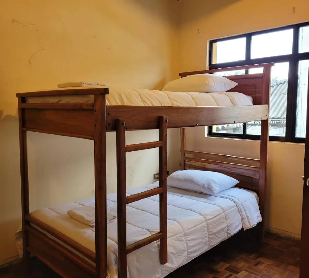 Casa Colon Quito Bed & Breakfast Hostel 0*,
