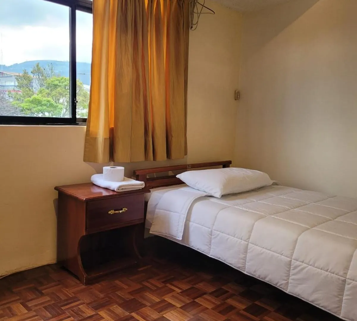 Casa Colon Quito Bed & Breakfast Hostel 0*,